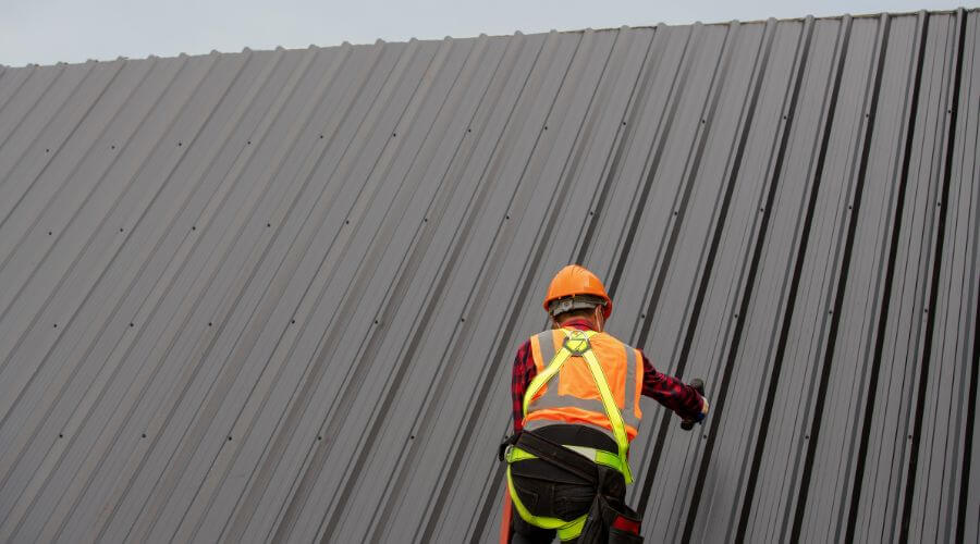 Professional gutter cleaning in Red Bank, NJ